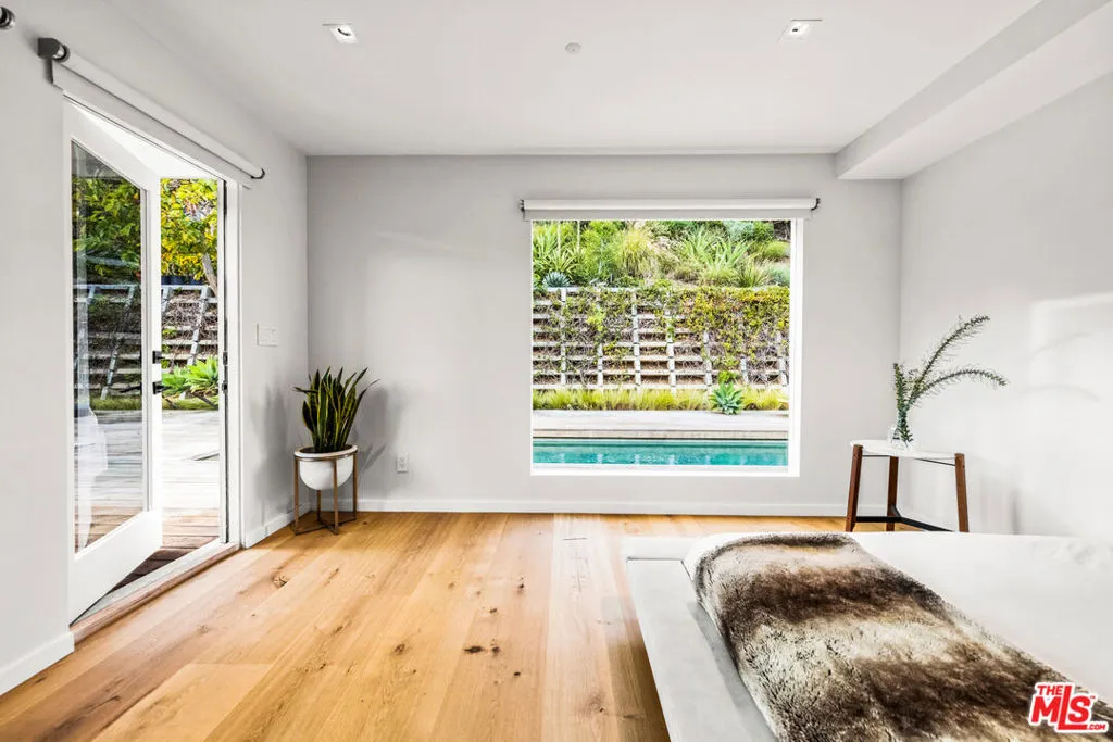 354 Amalfi Drive, Santa Monica, California 90402 home-pic-41