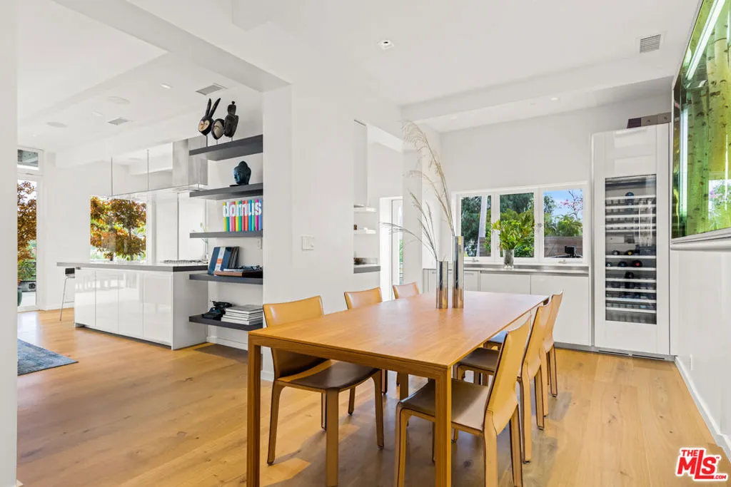354 Amalfi Drive, Santa Monica, California 90402 home-pic-10