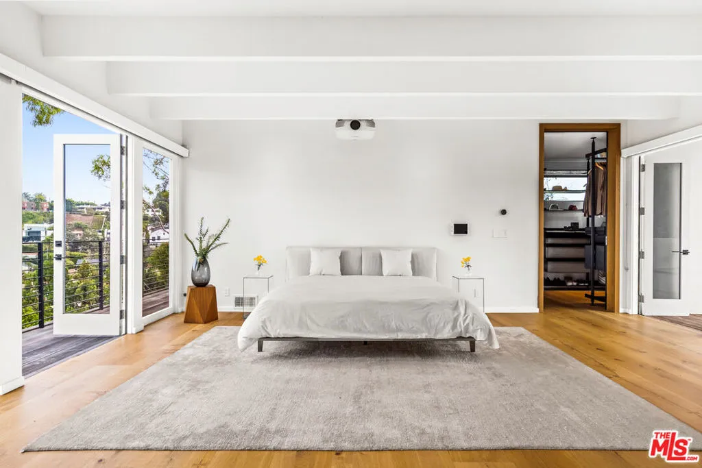 354 Amalfi Drive, Santa Monica, California 90402 home-pic-25