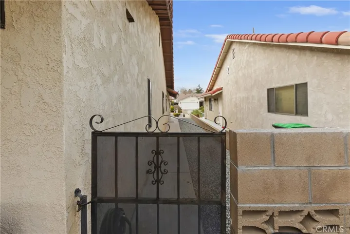 1360 Hickory Drive, Hemet, California 92545