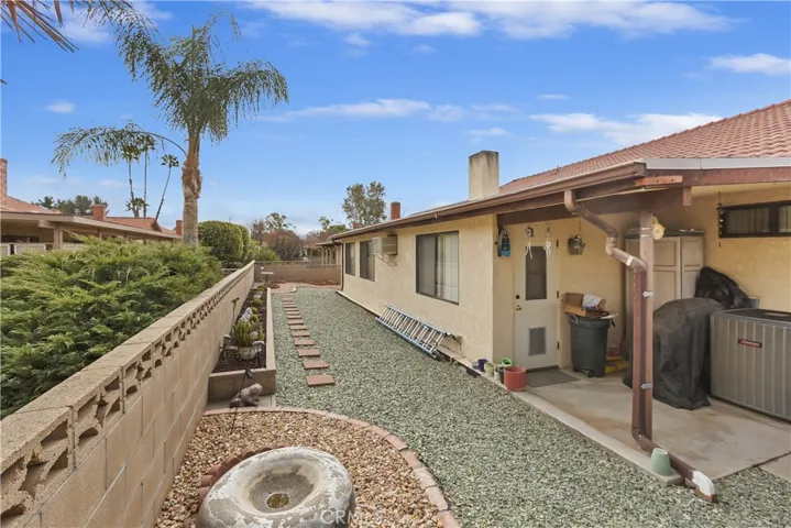 1360 Hickory Drive, Hemet, California 92545