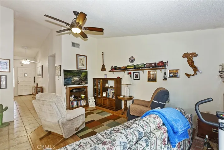 1360 Hickory Drive, Hemet, California 92545