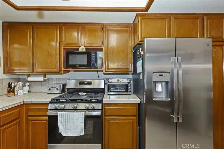 1360 Hickory Drive, Hemet, California 92545
