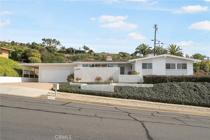 32322 Conqueror Drive, Rancho Palos Verdes, California 90275