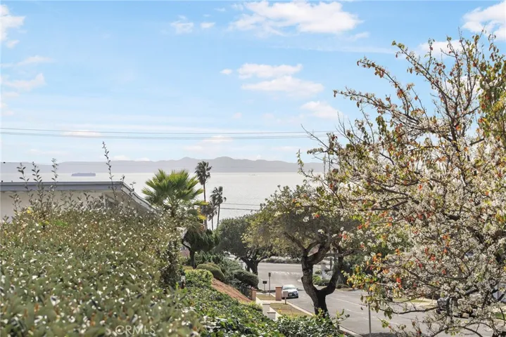 32322 Conqueror Drive, Rancho Palos Verdes, California 90275