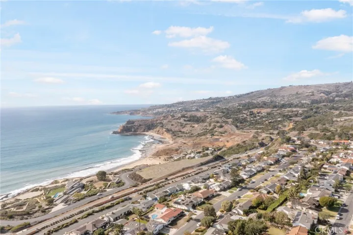 32322 Conqueror Drive, Rancho Palos Verdes, California 90275
