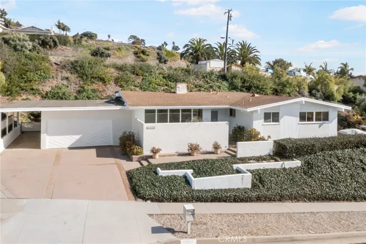 32322 Conqueror Drive, Rancho Palos Verdes, California 90275