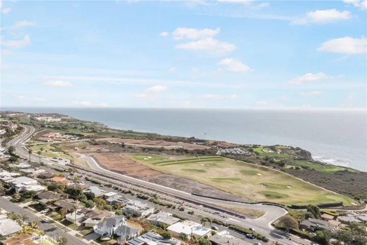 32322 Conqueror Drive, Rancho Palos Verdes, California 90275