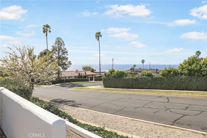 32322 Conqueror Drive, Rancho Palos Verdes, California 90275
