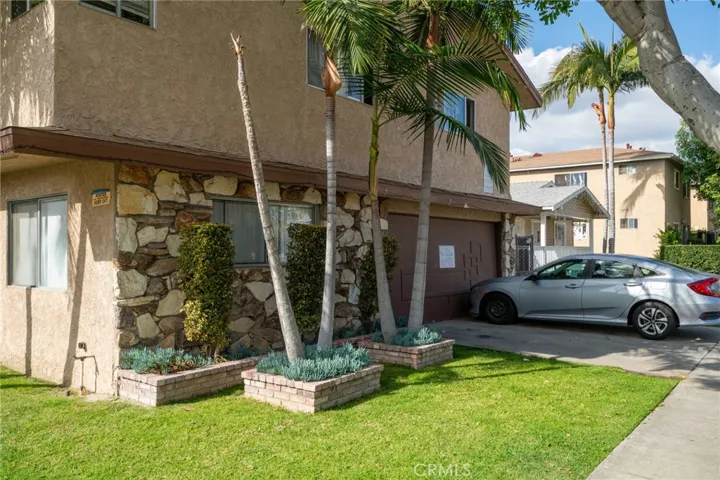 7757 Comstock Avenue, Whittier, California 90602