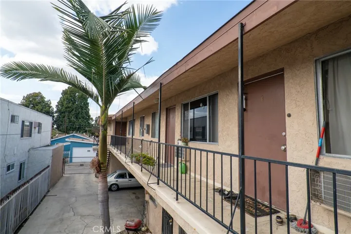 7757 Comstock Avenue, Whittier, California 90602