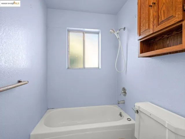 1529 Poplar Ave, Richmond, California 94805
