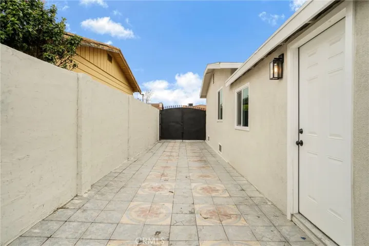 1210 W 65th Place, Los Angeles, California 90044