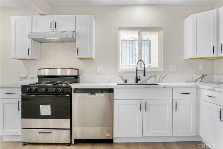 1210 W 65th Place, Los Angeles, California 90044