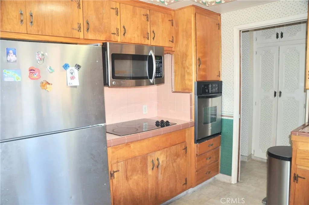 803 S Cajon Avenue, West Covina, California 91791 home-pic-24