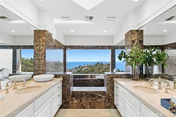 755 Pelican Drive, Laguna Beach, California 92651