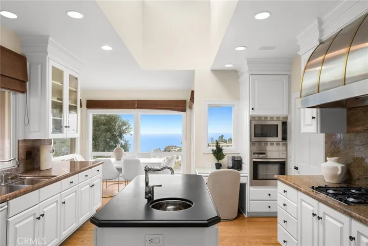 755 Pelican Drive, Laguna Beach, California 92651