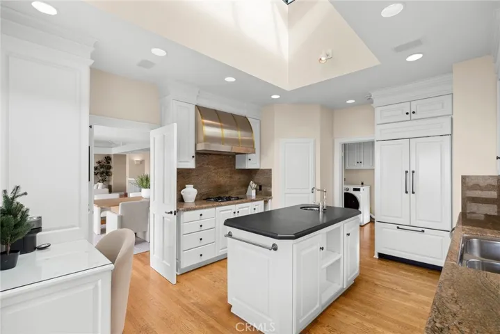 755 Pelican Drive, Laguna Beach, California 92651