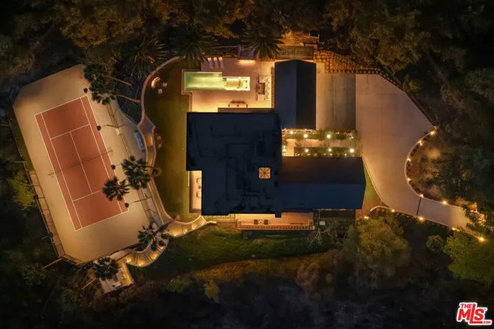 879 Linda Flora Drive, Los Angeles, California 90049