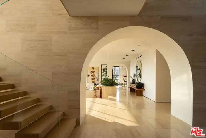 879 Linda Flora Drive, Los Angeles, California 90049