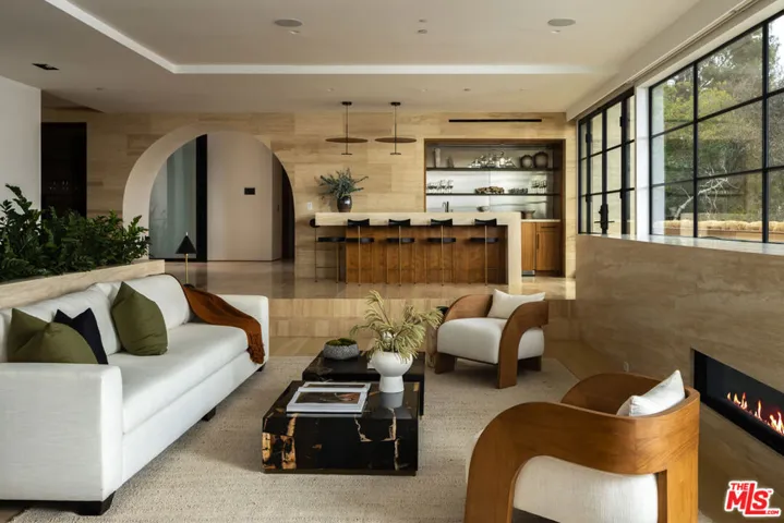 879 Linda Flora Drive, Los Angeles, California 90049