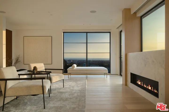 879 Linda Flora Drive, Los Angeles, California 90049