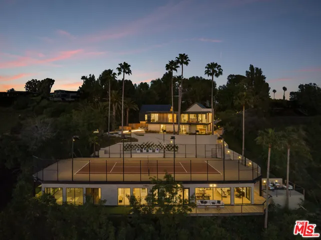 879 Linda Flora Drive, Los Angeles, California 90049
