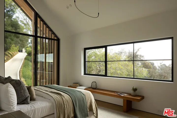 879 Linda Flora Drive, Los Angeles, California 90049