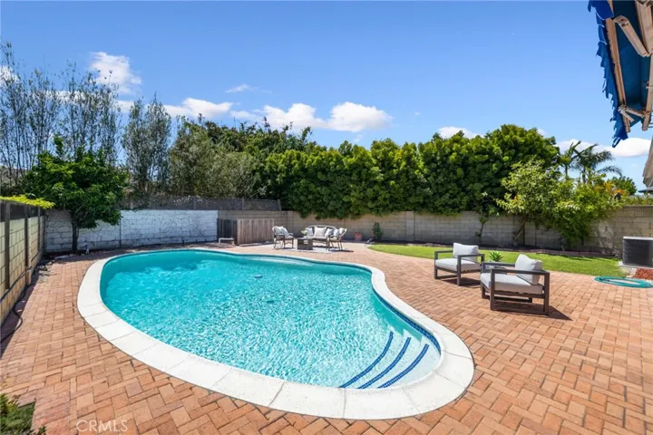 The home is perfect if you love spending time outdoors~