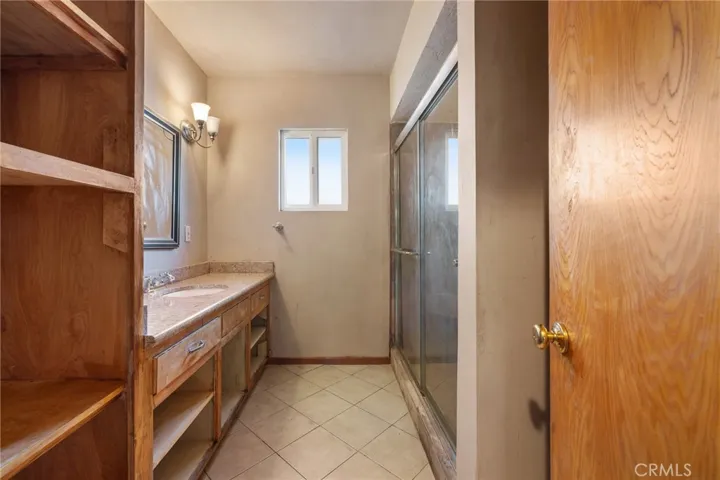 8207 Grenoble Street, Sunland, California 91040
