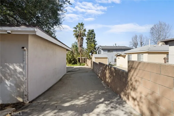 8207 Grenoble Street, Sunland, California 91040