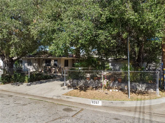8207 Grenoble Street, Sunland, California 91040