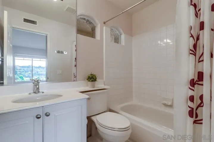 12440 Ruette Alliante, San Diego, California 92130