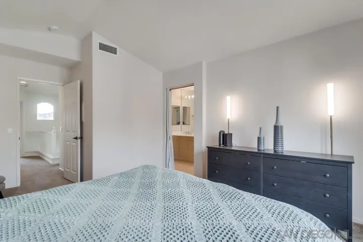 12440 Ruette Alliante, San Diego, California 92130