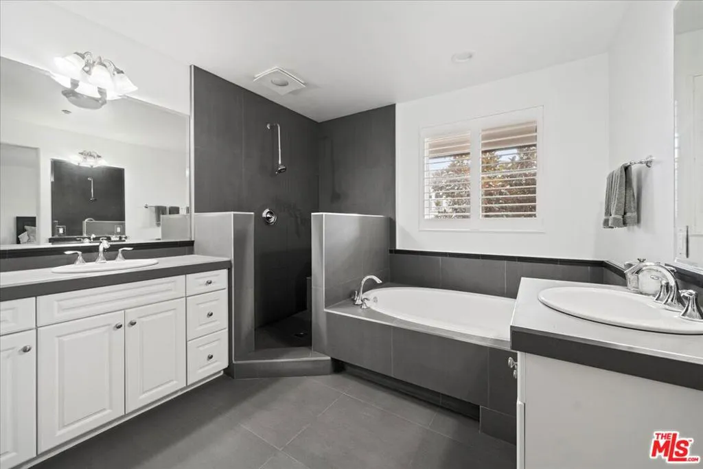 13031 Villosa Place 133, Playa Vista, California 90094 home-pic-8