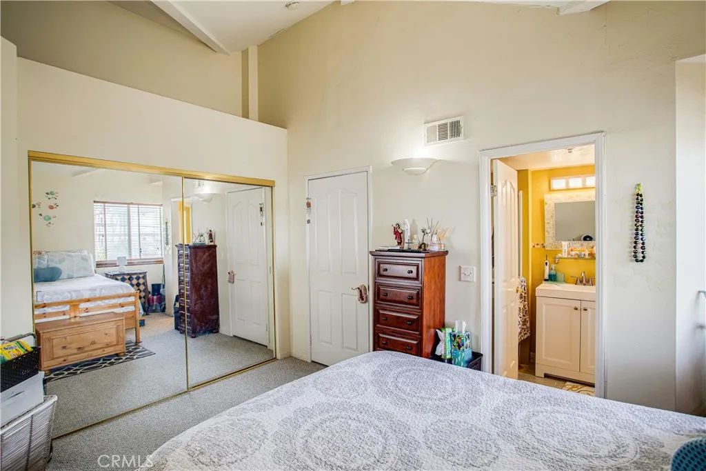 219 N Adams 8, Glendale, California 91206 home-pic-18