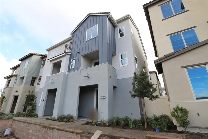 2604 Sprout Lane, Corona, California 92883