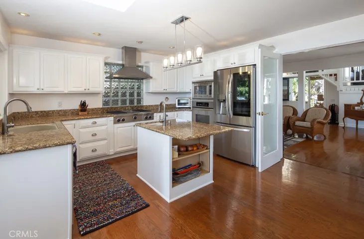 612 Poppy Avenue, Corona Del Mar, California 92625