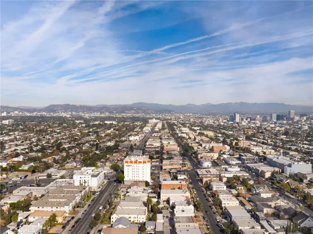 1338 Crenshaw Boulevard, Los Angeles, California 90019