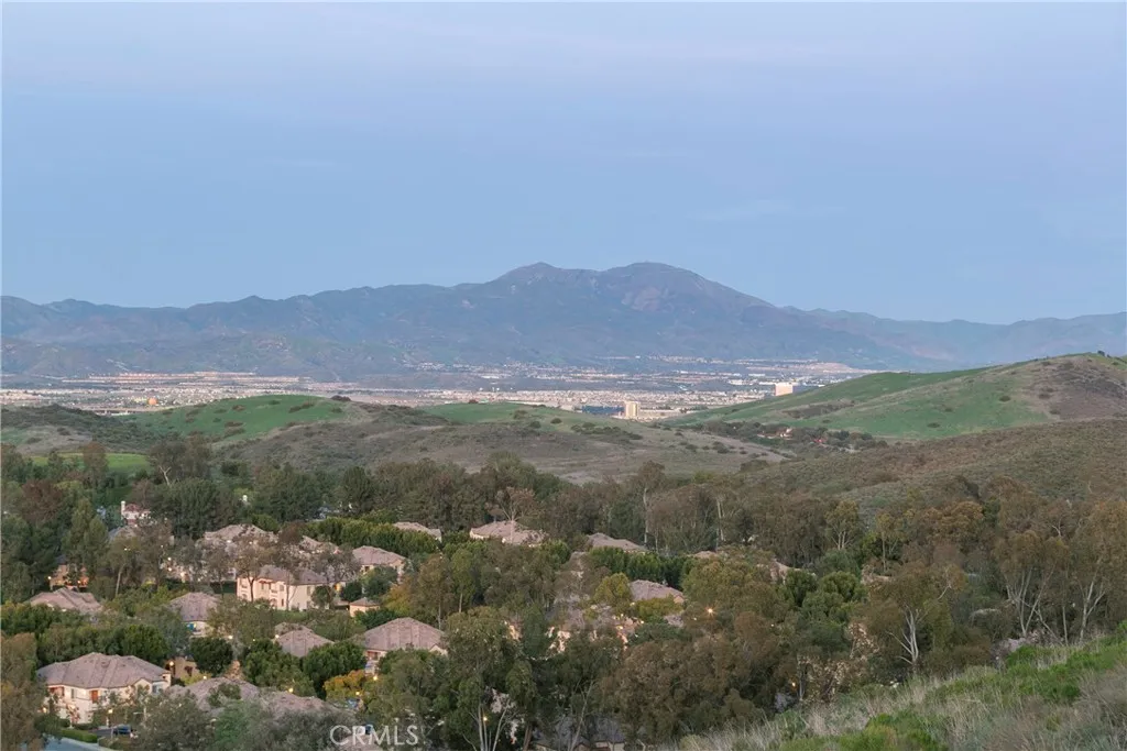 5 Argo 73, Irvine, California 92603 home-pic-6