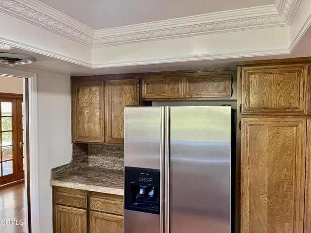 64 kitchen 11