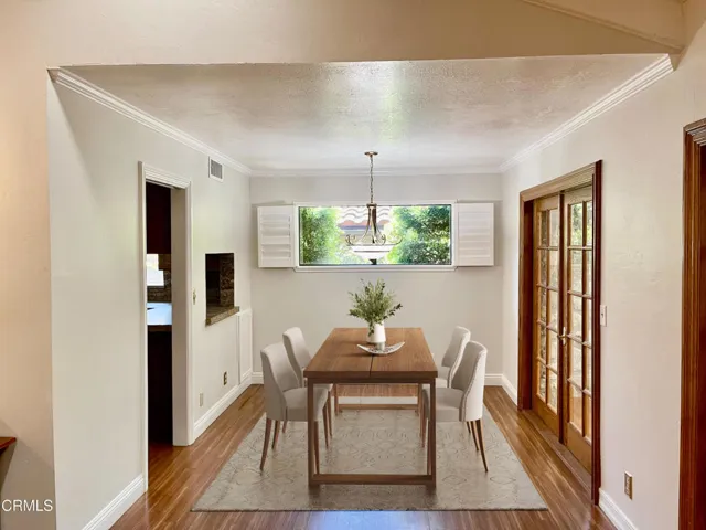 64 dining 2 staged
