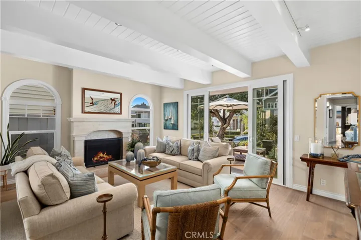 302 Narcissus Avenue, Corona Del Mar, California 92625