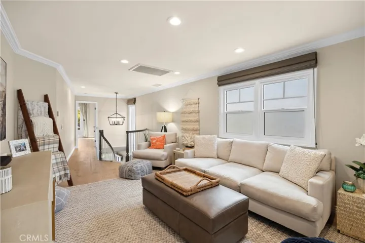 302 Narcissus Avenue, Corona Del Mar, California 92625