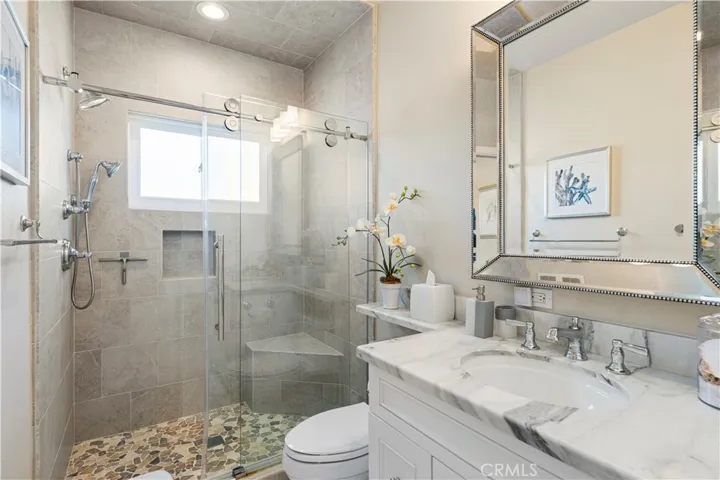 302 Narcissus Avenue, Corona Del Mar, California 92625