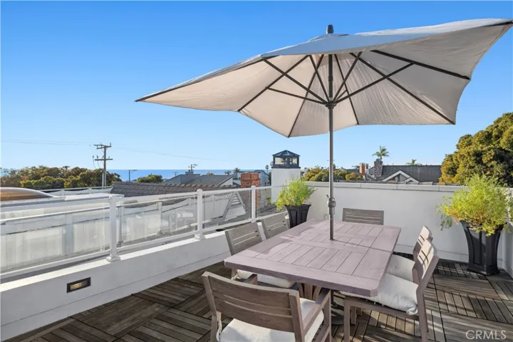 302 Narcissus Avenue, Corona Del Mar, California 92625