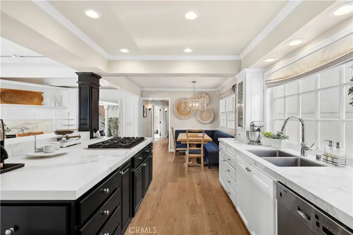 302 Narcissus Avenue, Corona Del Mar, California 92625
