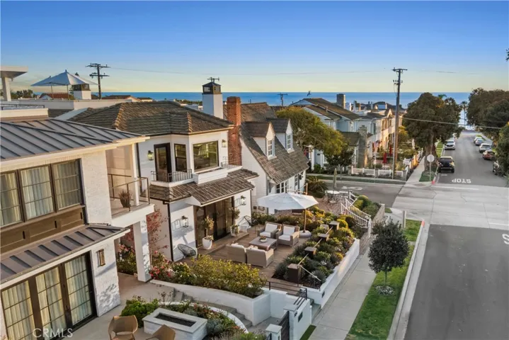 302 Narcissus Avenue, Corona Del Mar, California 92625