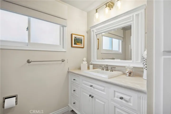 302 Narcissus Avenue, Corona Del Mar, California 92625