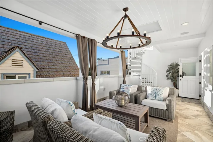 302 Narcissus Avenue, Corona Del Mar, California 92625